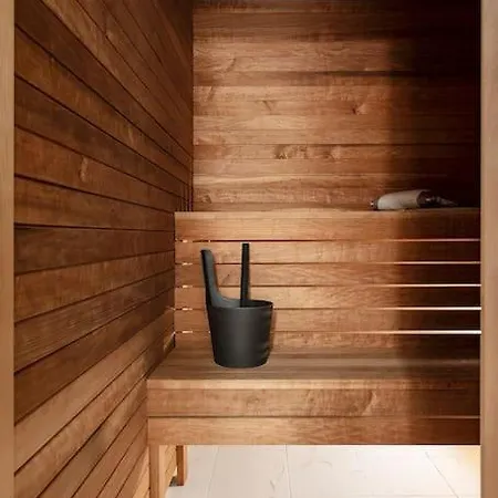 W Uus-hollandi With Sauna Apartament